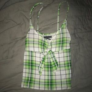 👑 SEXY URBAN OUTFITTERS FORM FITTING CROP TOP